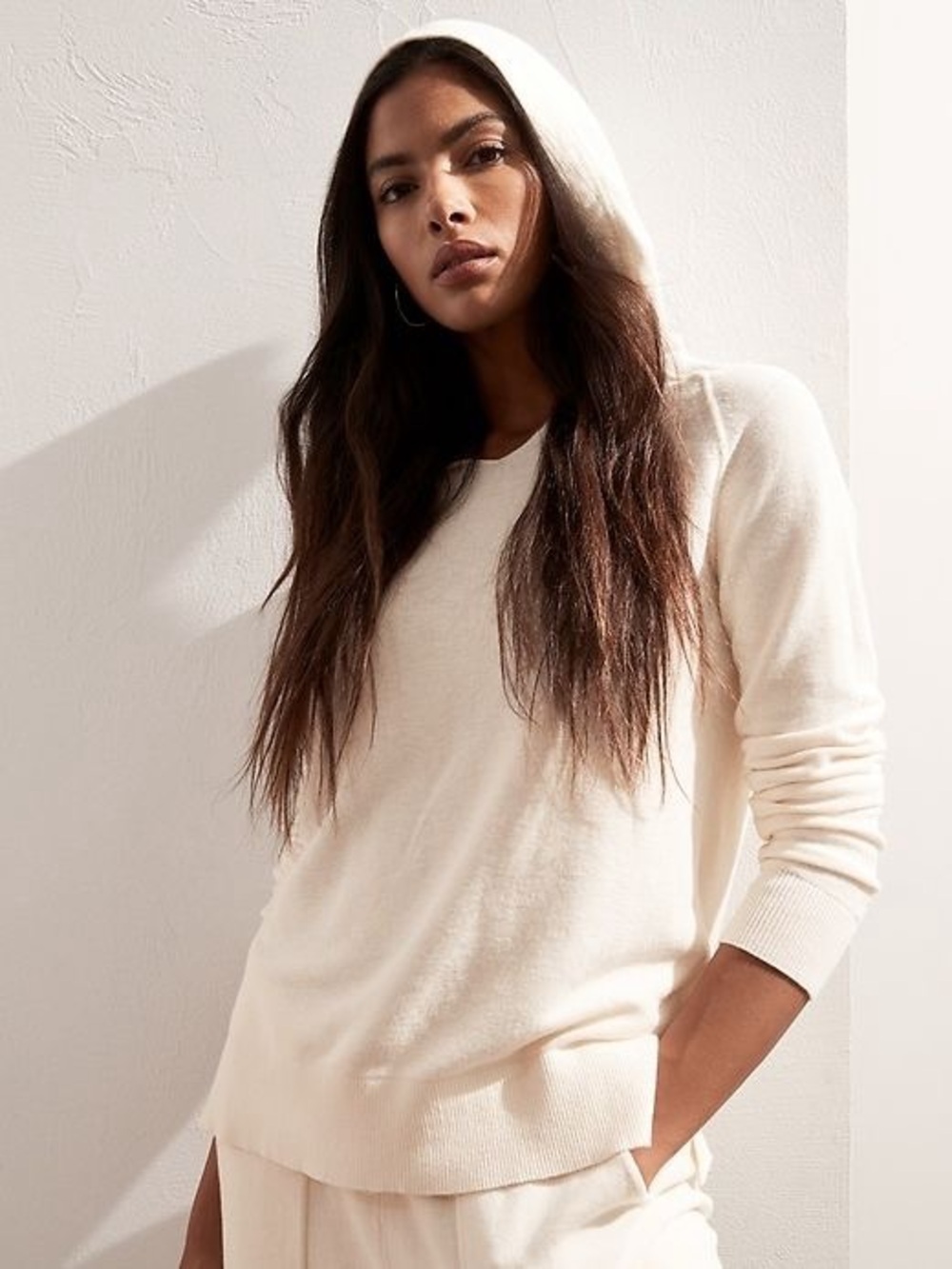 Light Cream Hooded WOMEN’S  Sweater